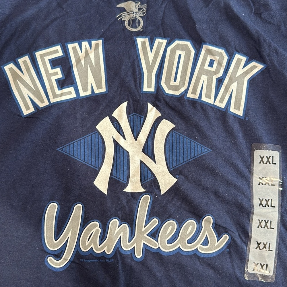 New York Yankees tee Sz 2XL new with tags